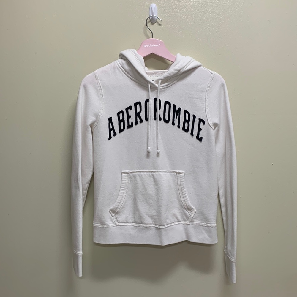 Abercrombie and Fitch white size small classic hoodie, comfy and soft